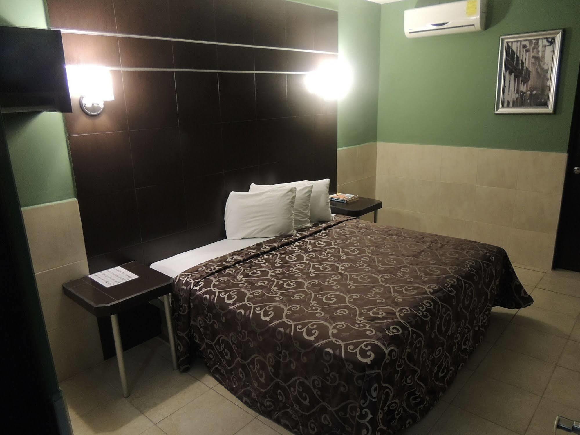 Hotel Metropolitano Тампико Экстерьер фото